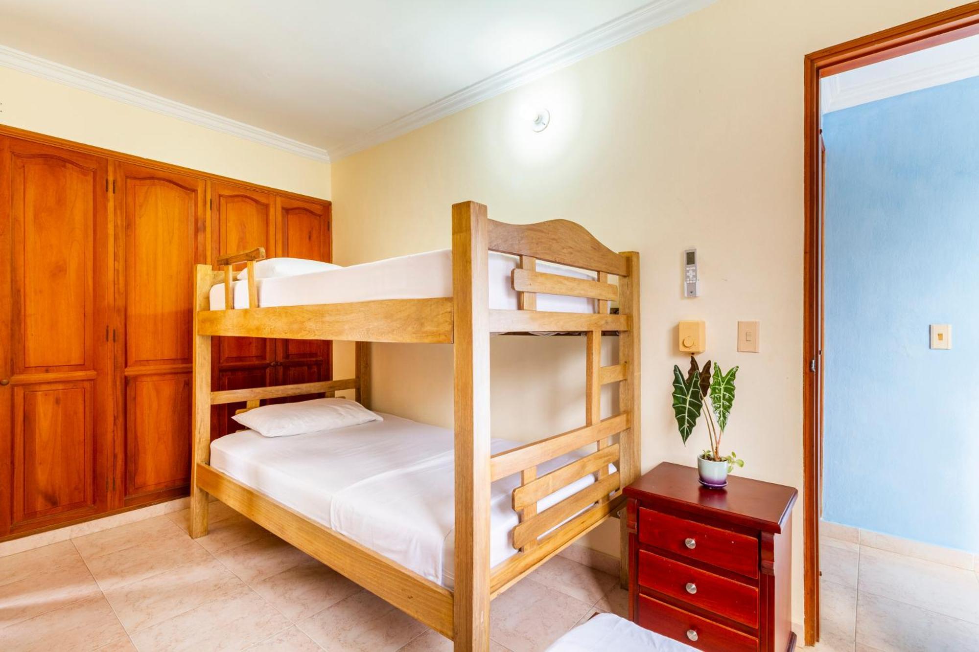 Hostal Cartagonova - Habitaciones Privadas Y Amplias Cerca A Zonas Turisticas Cartagena Luaran gambar