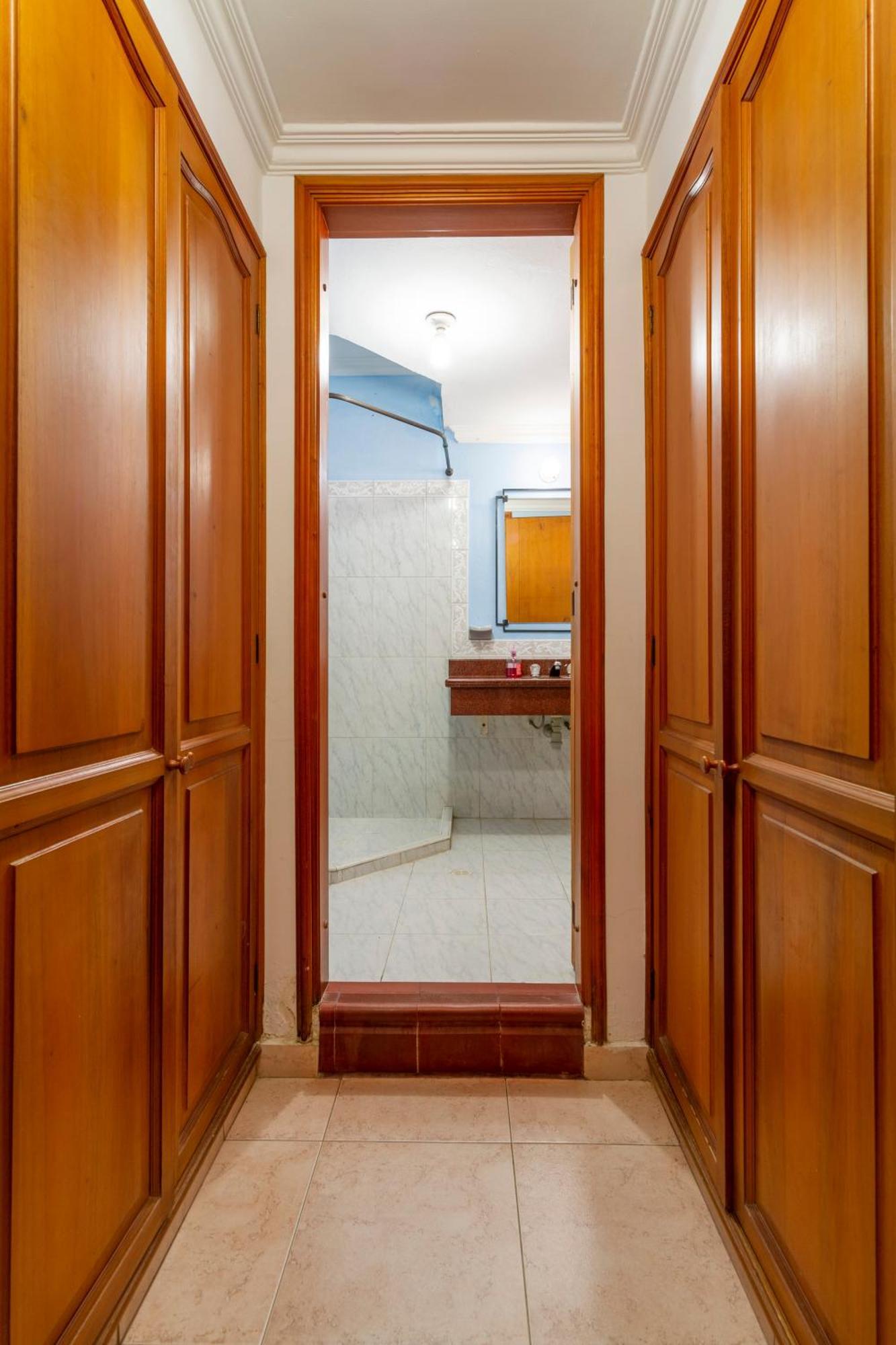 Hostal Cartagonova - Habitaciones Privadas Y Amplias Cerca A Zonas Turisticas Cartagena Luaran gambar