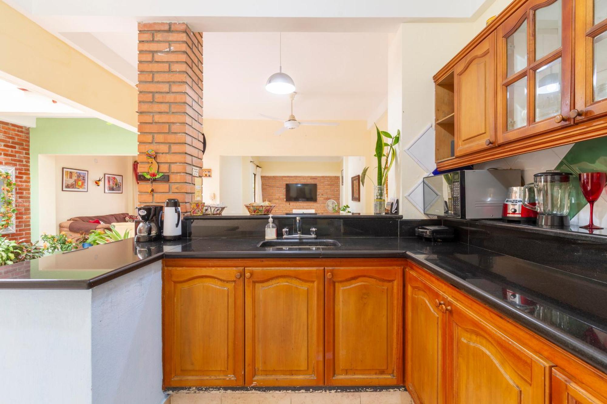 Hostal Cartagonova - Habitaciones Privadas Y Amplias Cerca A Zonas Turisticas Cartagena Luaran gambar