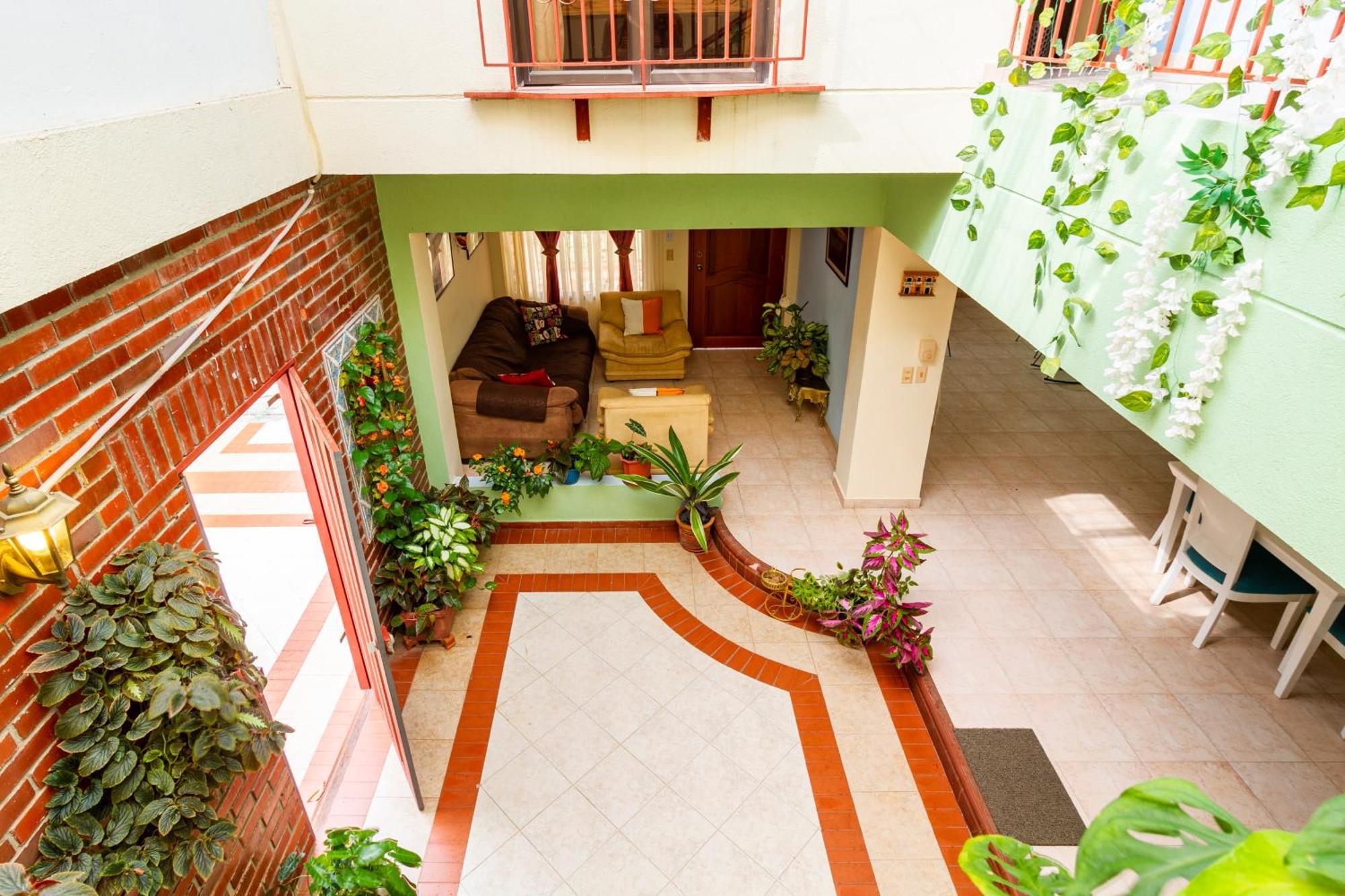 Hostal Cartagonova - Habitaciones Privadas Y Amplias Cerca A Zonas Turisticas Cartagena Luaran gambar