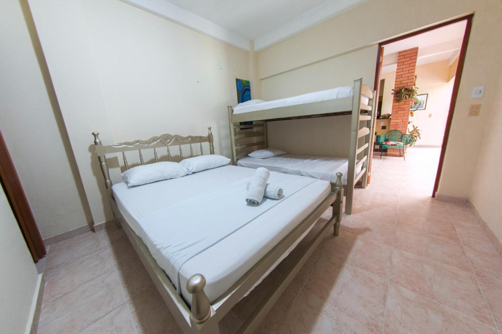 Hostal Cartagonova - Habitaciones Privadas Y Amplias Cerca A Zonas Turisticas Cartagena Bilik gambar