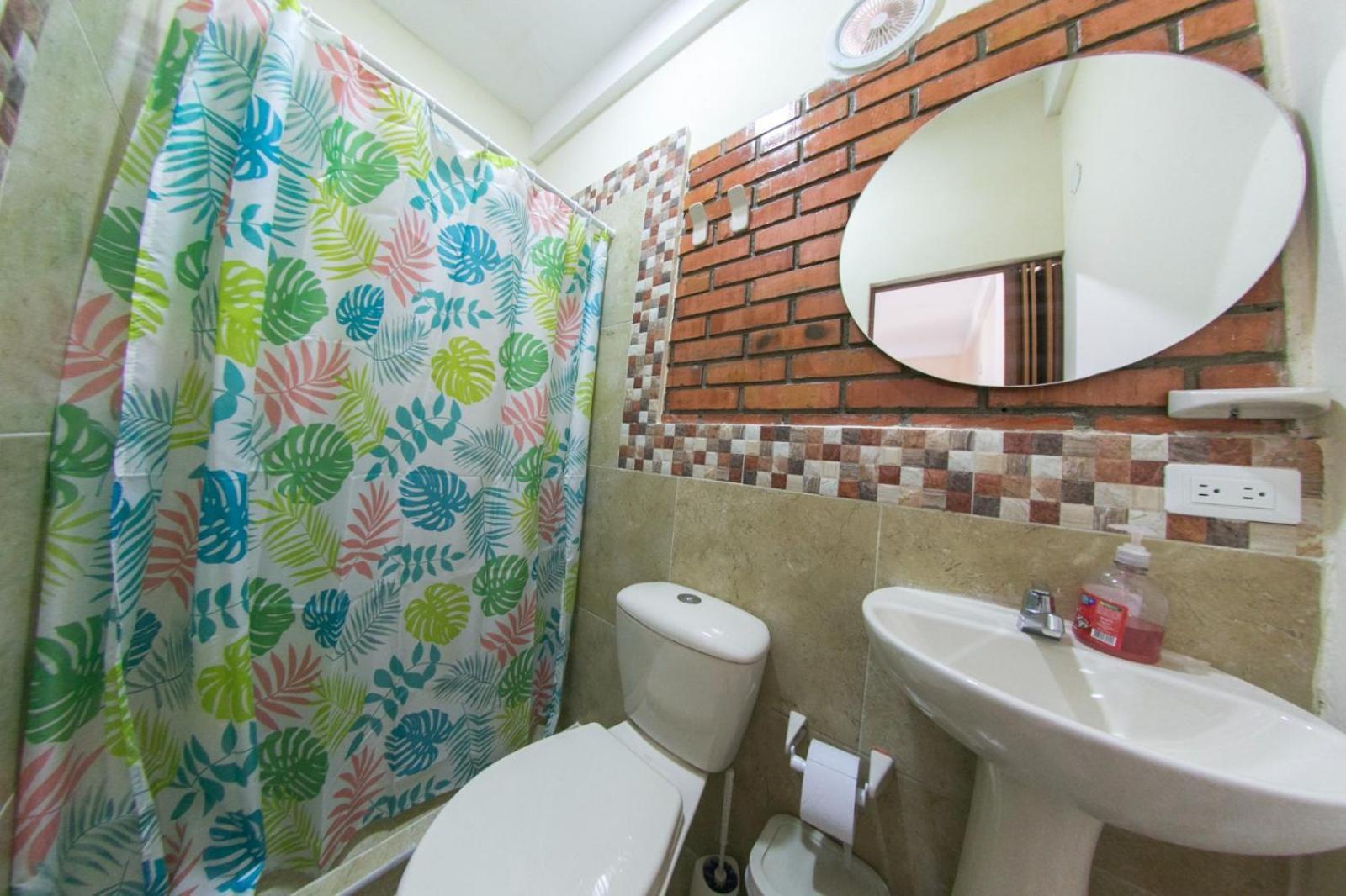 Hostal Cartagonova - Habitaciones Privadas Y Amplias Cerca A Zonas Turisticas Cartagena Bilik gambar